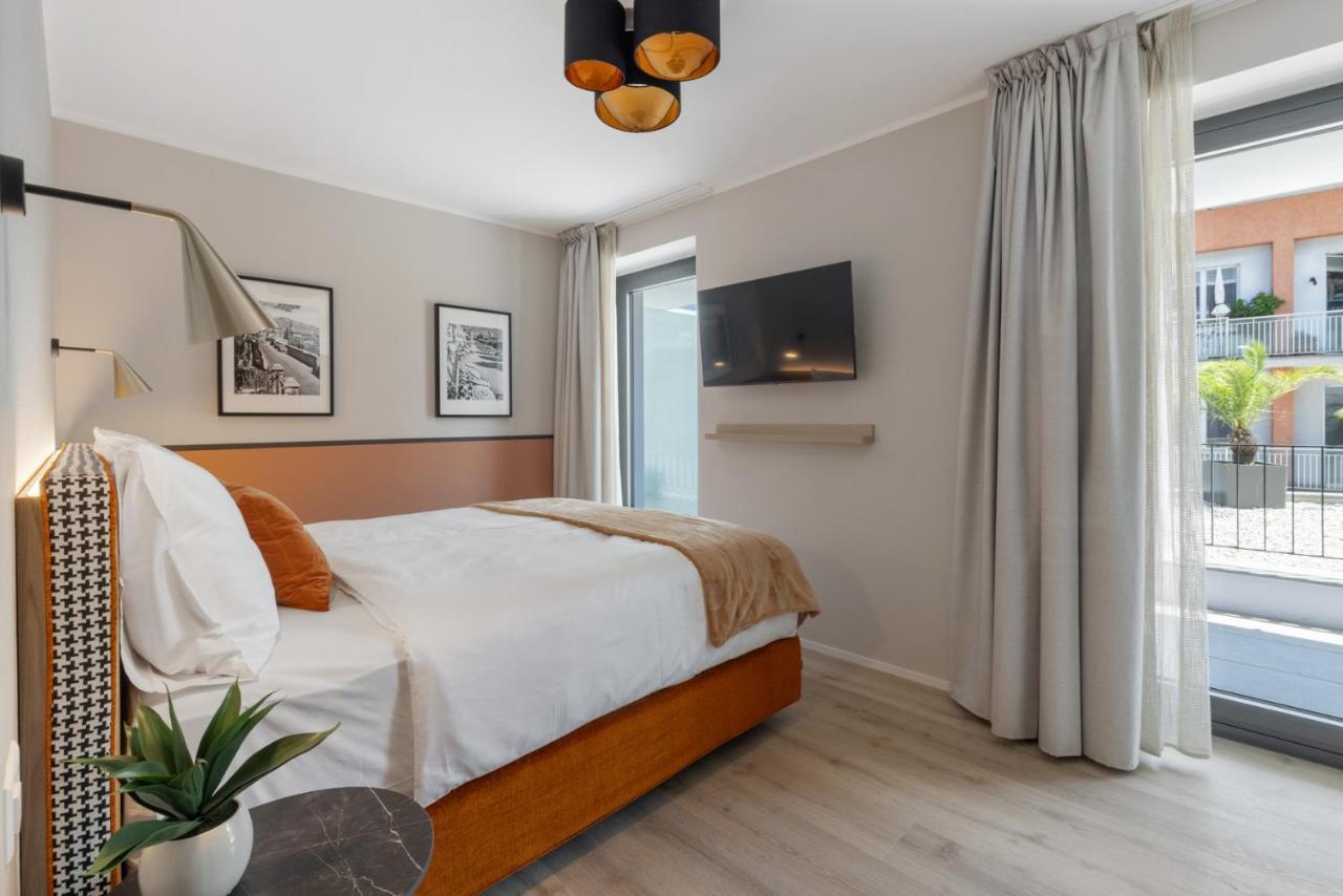Junior Suite con Terrazza e Vista Parziale Lago